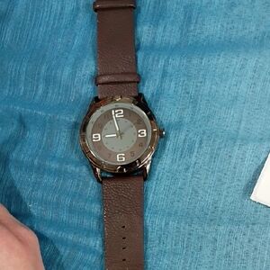 💜Source Unknown Brown Strap Watch with Silver-Tone Dial